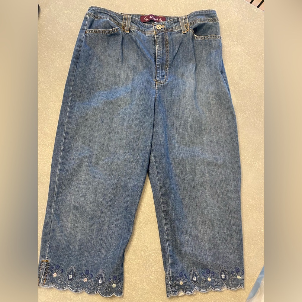 Gloria Vanderbilt Relaxed Fit Blue Jeans